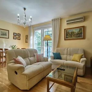 Carlos-1 Apartamento Madrid